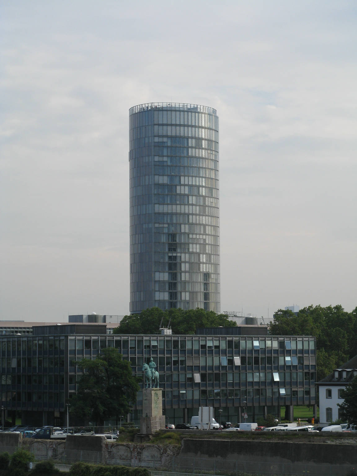 K&ouml;ln Triangle tower